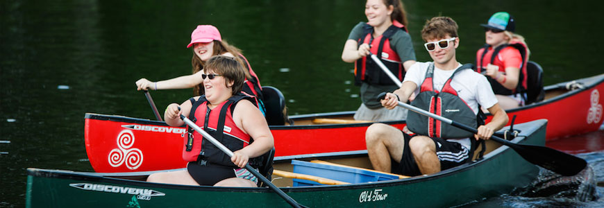 Kids canoeing